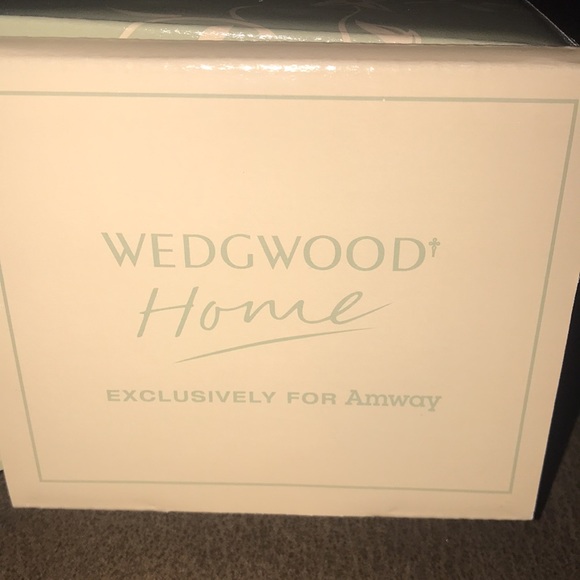 NWT Wedgwood Home Amway 2 Lemon Tree England Mugs - Picture 9 of 10